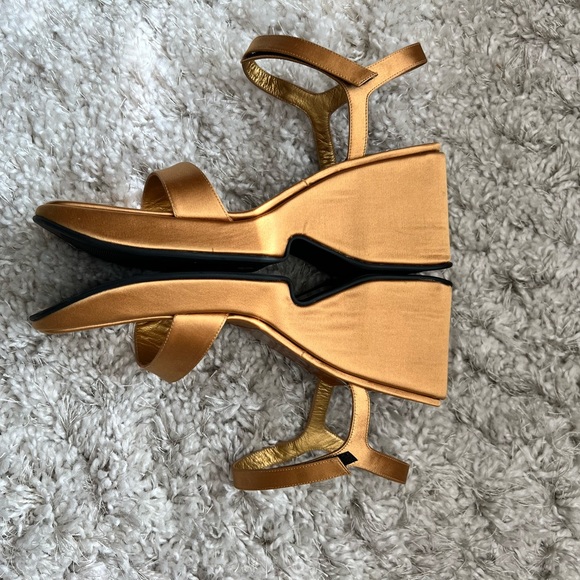 Vintage Casadei satin platform sandals - Picture 11 of 12